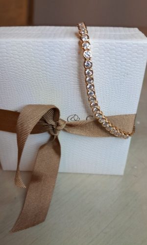 Diamante and gold bracelet